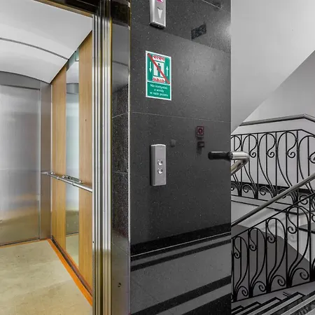 Hvile 119 - Prywatne Miejsce Parkingowe דירה *